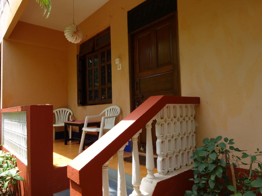 Pinto Guest House Кандолим Стая снимка